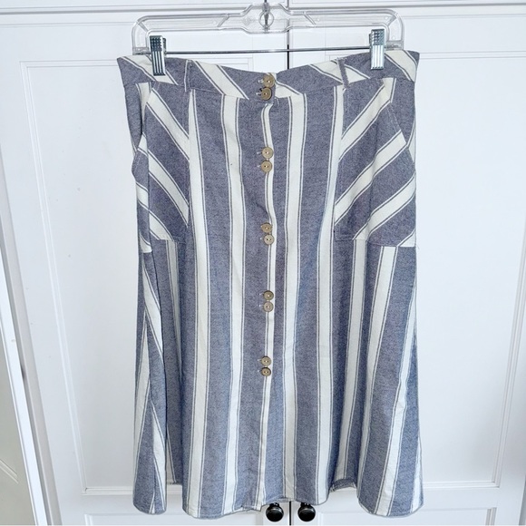 Alya Fit and Flare Navy Striped Cotton Midi Skirt Sz Medium Button Front - Picture 2 of 8